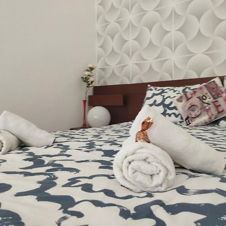 Free Parking Garage! Downtown Apartment Close To New York Cafe Budapest Luaran gambar