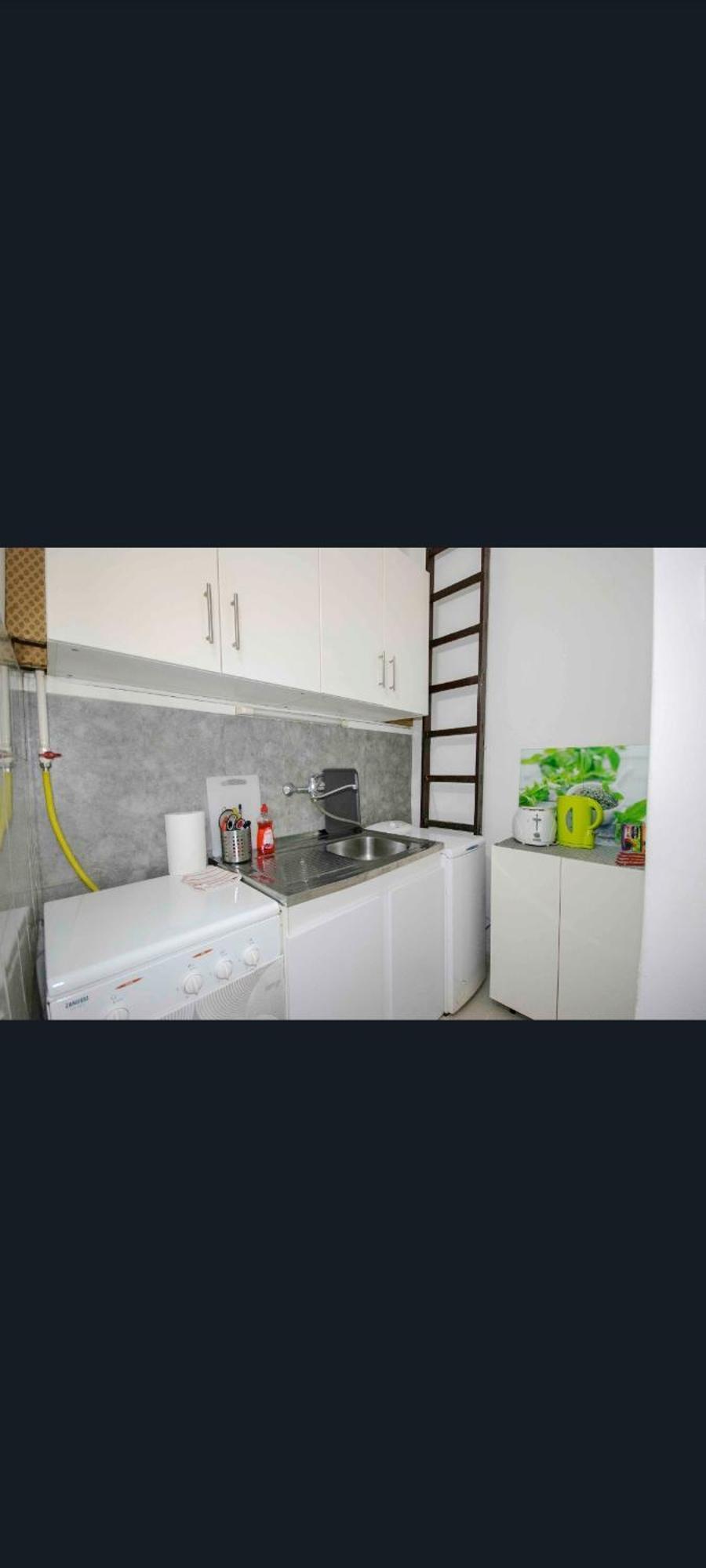Free Parking Garage! Downtown Apartment Close To New York Cafe Budapest Luaran gambar
