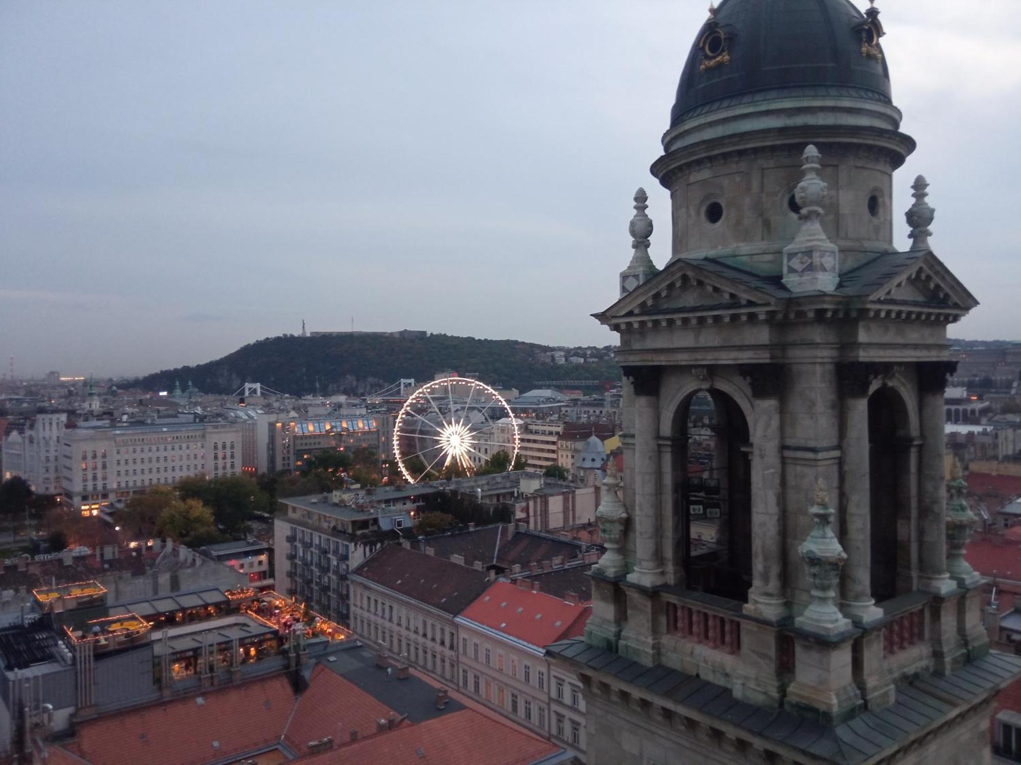 Free Parking Garage! Downtown Apartment Close To New York Cafe Budapest Luaran gambar